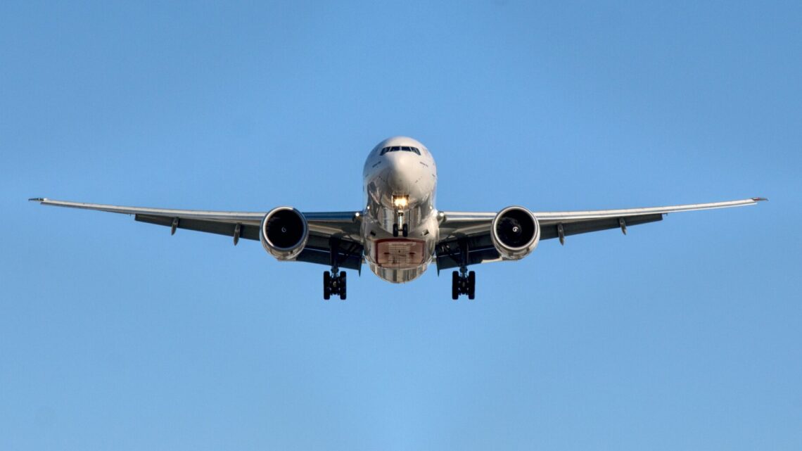 Étiquette à bord d&rsquo;un avion, ou l’élégance invisible des hauteurs